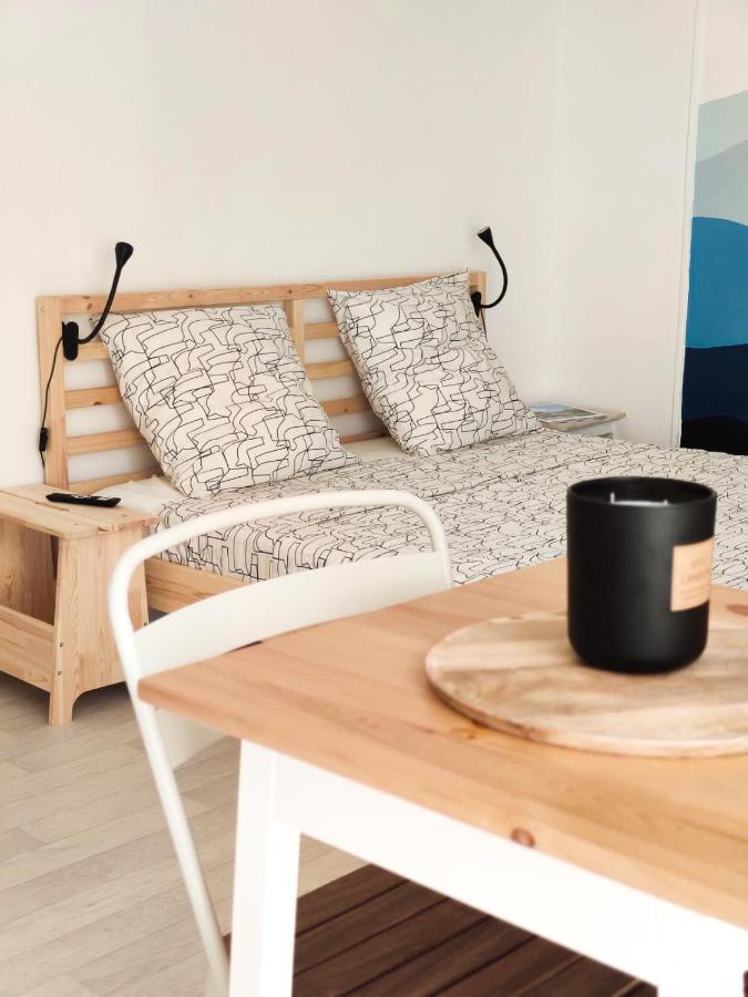Grand Studio & Terrasse Privee Ιέρ Εξωτερικό φωτογραφία